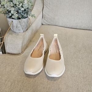 Brand new Cole Haan shoes 5B